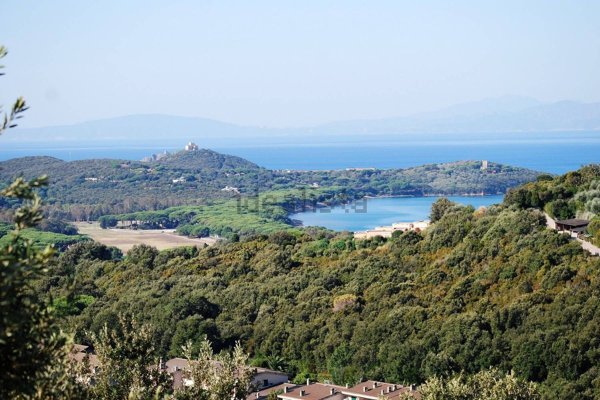casa indipendente in vendita a Castiglione della Pescaia in zona Punta Ala