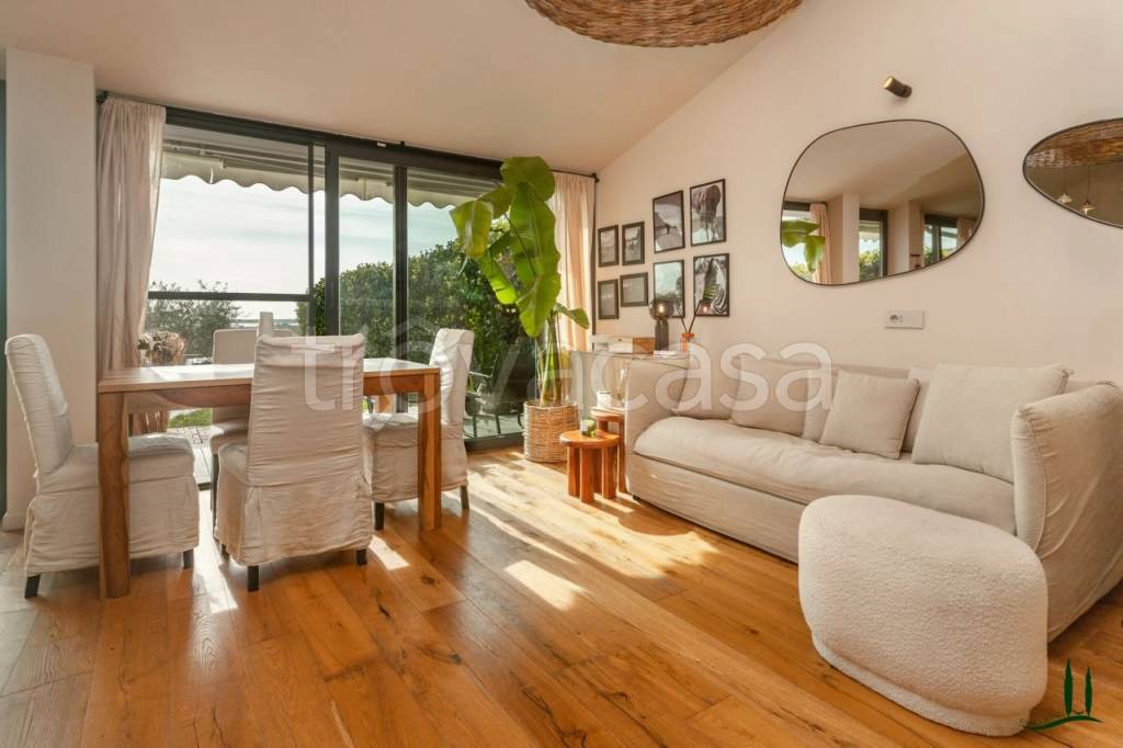 casa indipendente in vendita a Castiglione della Pescaia