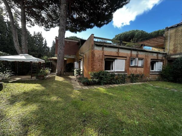appartamento in vendita a Castiglione della Pescaia in zona Punta Ala
