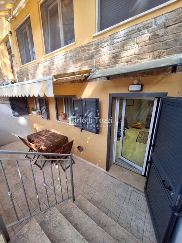 casa indipendente in vendita a Castiglione della Pescaia in zona Riva del Sole