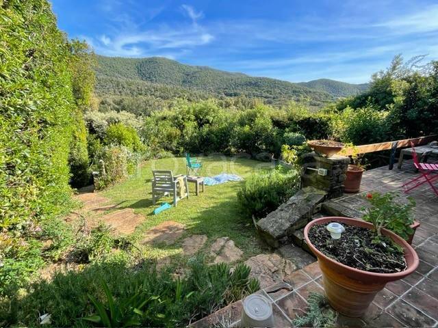 casa indipendente in vendita a Castiglione della Pescaia in zona Punta Ala