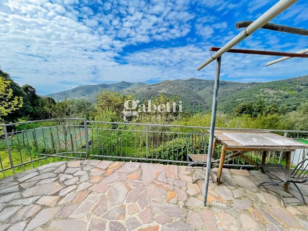 casa indipendente in vendita a Castiglione della Pescaia in zona Tirli