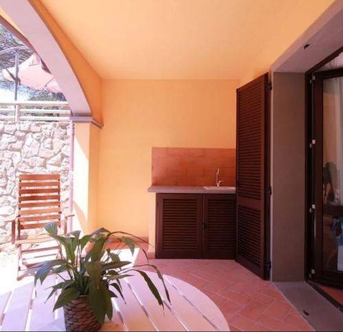 casa indipendente in vendita a Castiglione della Pescaia in zona Rocchette