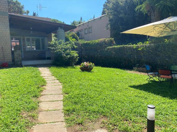 appartamento in vendita a Castiglione della Pescaia in zona Punta Ala