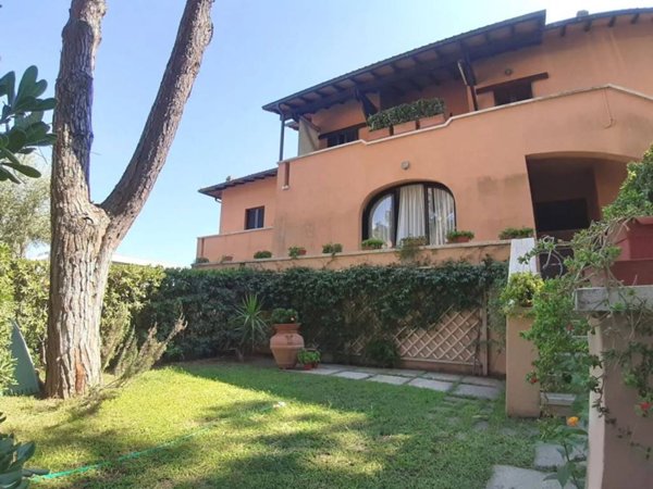 appartamento in vendita a Castiglione della Pescaia in zona Ampio