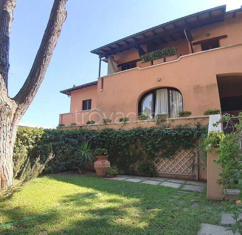 appartamento in vendita a Castiglione della Pescaia in zona Punta Ala