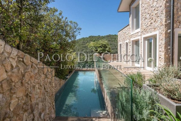 casa indipendente in vendita a Castiglione della Pescaia in zona Punta Ala