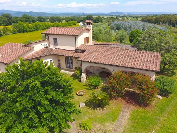 casa indipendente in vendita a Castiglione della Pescaia in zona Vetulonia
