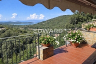 casa indipendente in vendita a Castiglione della Pescaia in zona Punta Ala