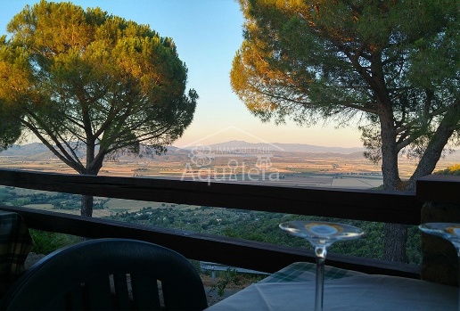 casa indipendente in vendita a Castiglione della Pescaia in zona Buriano