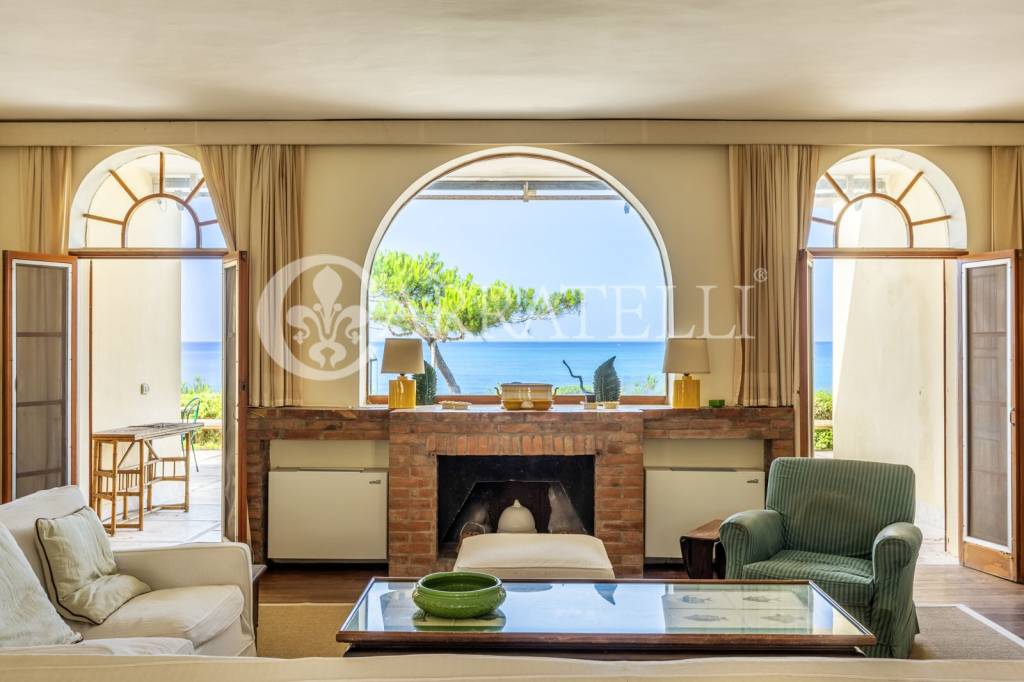 casa indipendente in vendita a Castiglione della Pescaia