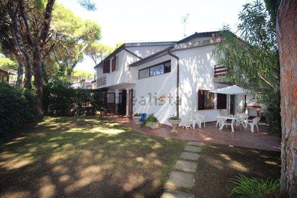 casa indipendente in vendita a Castiglione della Pescaia in zona Riva del Sole