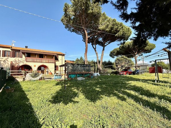 appartamento in vendita a Castiglione della Pescaia in zona Ampio