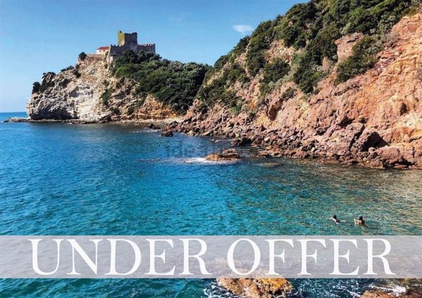 casa indipendente in vendita a Castiglione della Pescaia in zona Punta Ala