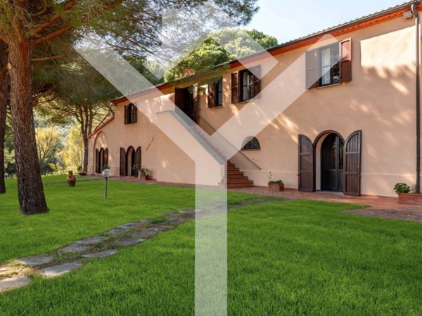 casa indipendente in vendita a Castiglione della Pescaia in zona Tirli