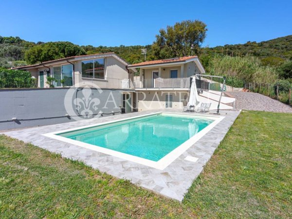 casa indipendente in vendita a Castiglione della Pescaia in zona Vetulonia