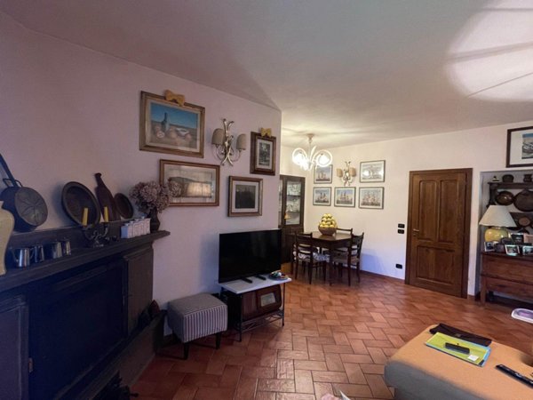 casa indipendente in vendita a Castiglione della Pescaia in zona Ampio