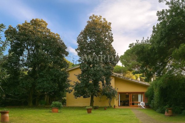 casa semindipendente in vendita a Castiglione della Pescaia in zona Punta Ala