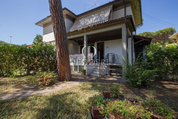 casa indipendente in vendita a Castiglione della Pescaia in zona Ampio