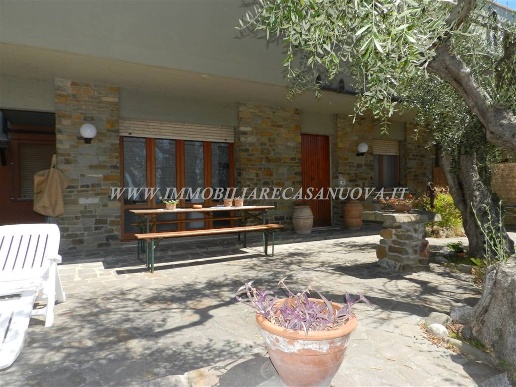 casa indipendente in vendita a Castiglione della Pescaia in zona Ampio