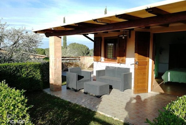 negozio in vendita a Castiglione della Pescaia in zona Buriano