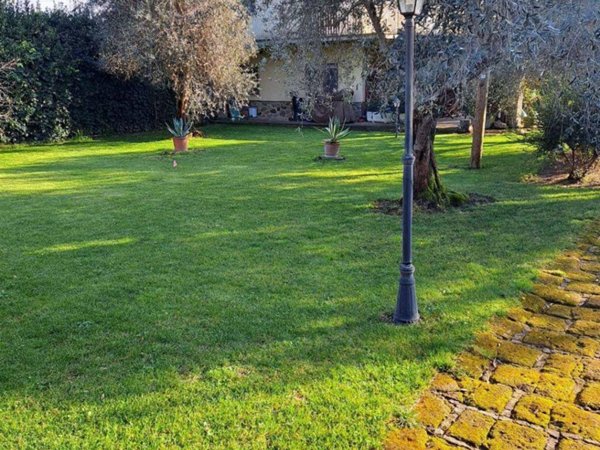 casa indipendente in vendita a Castiglione della Pescaia