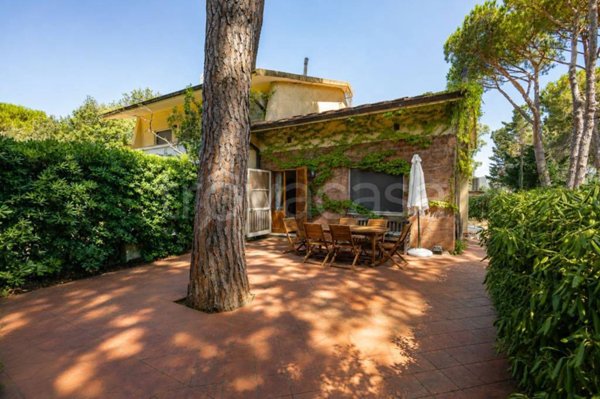 casa indipendente in vendita a Castiglione della Pescaia in zona Rocchette