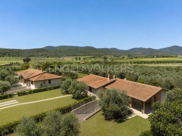 casa indipendente in vendita a Castiglione della Pescaia in zona Pian di Rocca