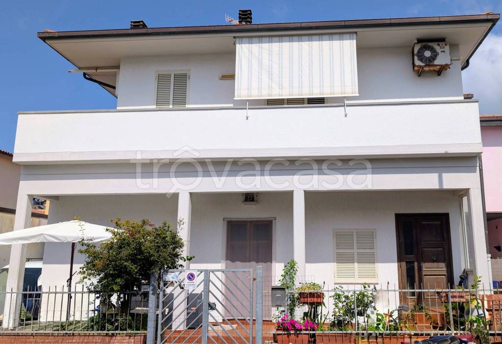 casa indipendente in vendita a Castiglione della Pescaia