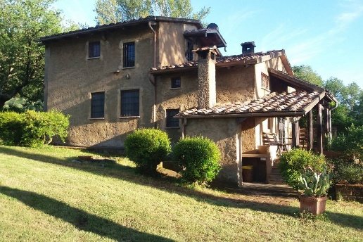 casa indipendente in vendita a Castiglione della Pescaia in zona Ampio