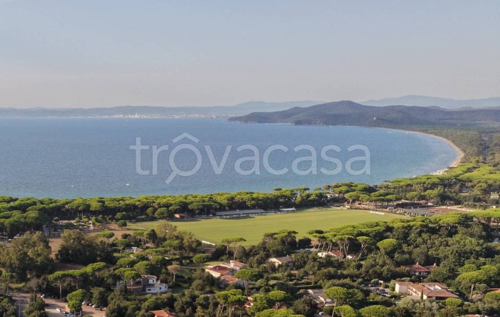 casa indipendente in vendita a Castiglione della Pescaia in zona Punta Ala