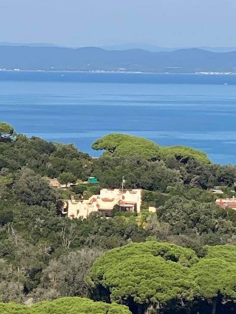 casa indipendente in vendita a Castiglione della Pescaia in zona Punta Ala