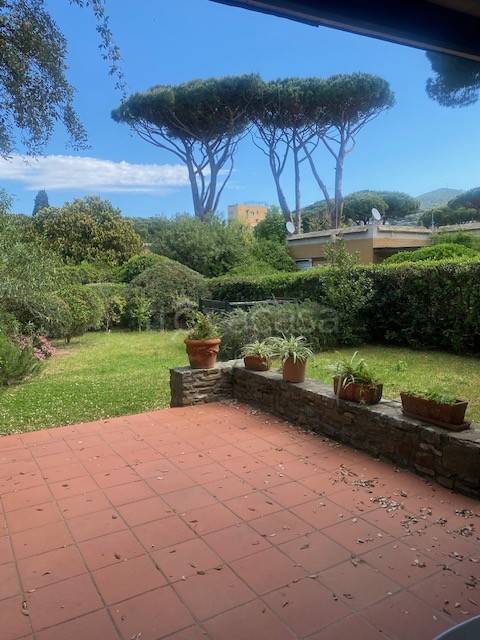 appartamento in vendita a Castiglione della Pescaia in zona Punta Ala