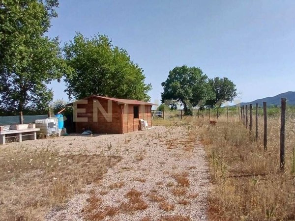 locale di sgombero in vendita a Castiglione della Pescaia in zona Ampio