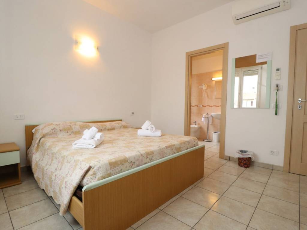 intera palazzina in vendita a Castiglione della Pescaia