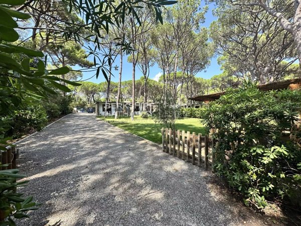 casa indipendente in vendita a Castiglione della Pescaia in zona Roccamare