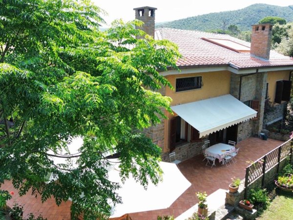 casa indipendente in vendita a Castiglione della Pescaia in zona Punta Ala