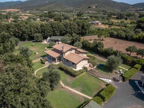 casa indipendente in vendita a Castiglione della Pescaia