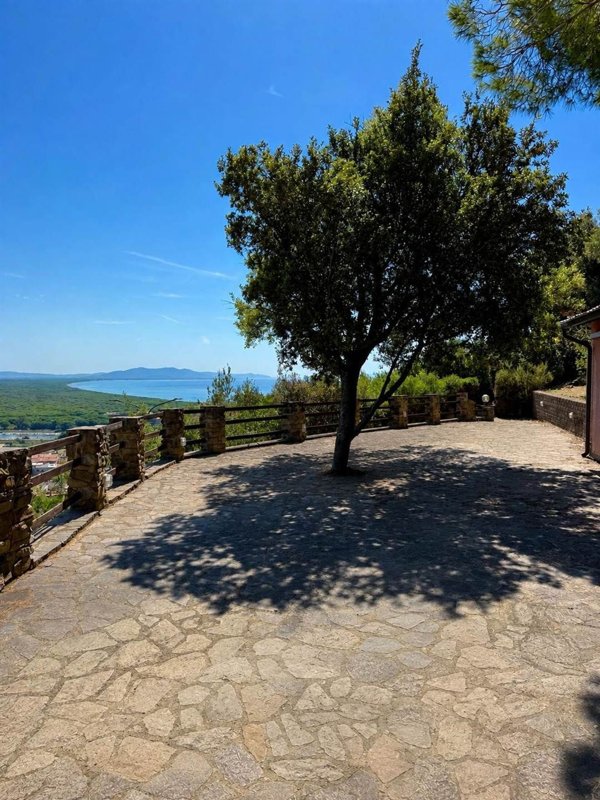 casa indipendente in vendita a Castiglione della Pescaia