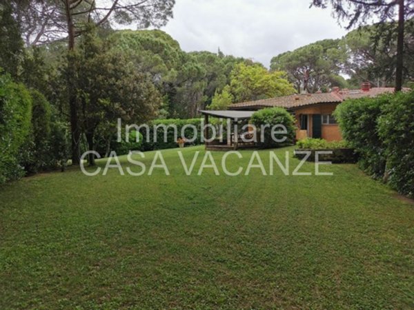 casa indipendente in vendita a Castiglione della Pescaia in zona Roccamare