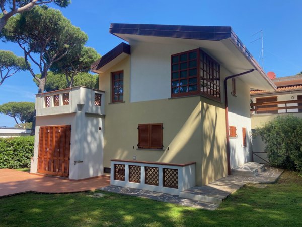 casa indipendente in vendita a Castiglione della Pescaia in zona Punta Ala