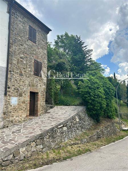 appartamento in vendita a Cinigiano in zona Monticello Amiata