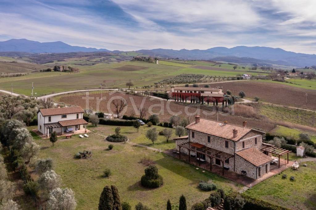 villa in vendita a Cinigiano