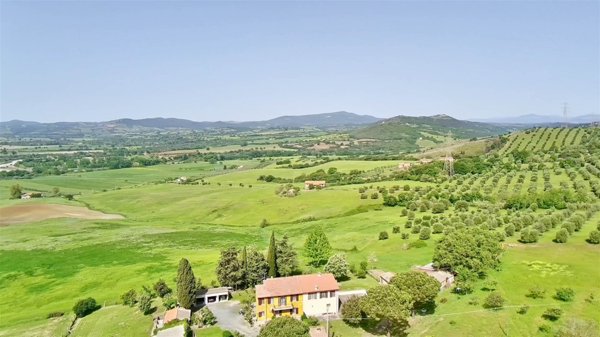 casa indipendente in vendita a Cinigiano