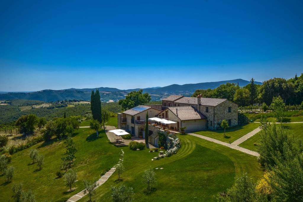 villa in vendita a Cinigiano