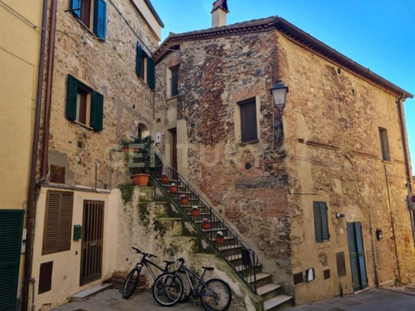 casa indipendente in vendita a Cinigiano in zona Sasso d'Ombrone