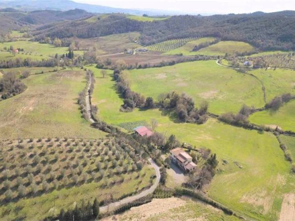 casa indipendente in vendita a Cinigiano