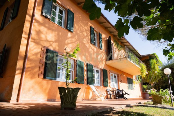 villa in vendita a Cinigiano