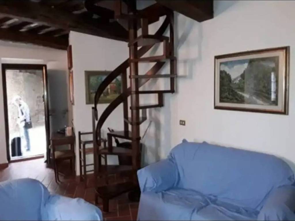 casa indipendente in vendita a Cinigiano in zona Monticello Amiata
