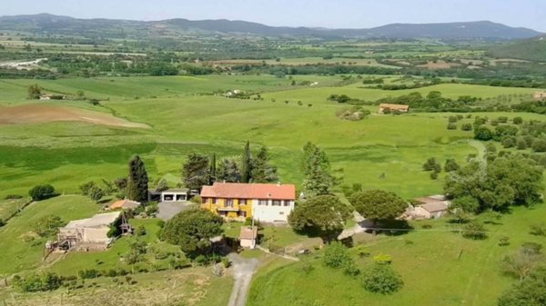 casa indipendente in vendita a Cinigiano